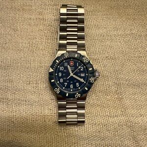 Womens Swiss Army Victorinox SS Navy Blue Dial Summit XLT Watch